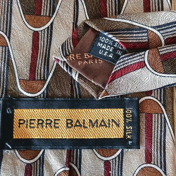 Pierre Balmain 100% silk Designer Geometric Patterned Tie - Picture 2 of 3